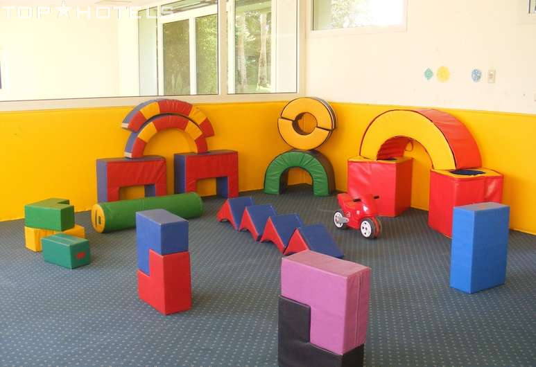Игровая площадка для детей (в помещении)